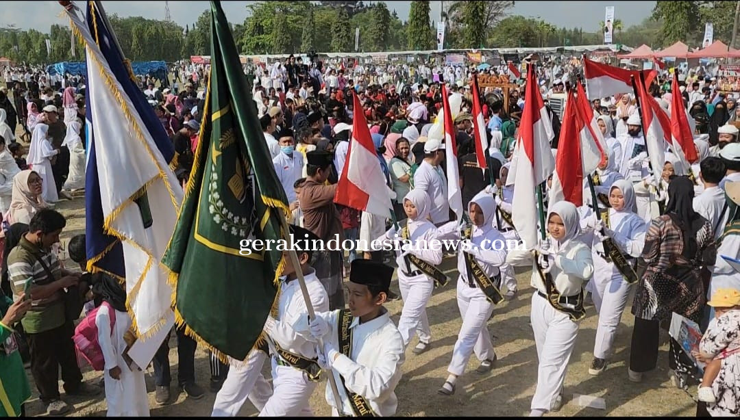 HSN 2023 DI BALI, PULUHAN RIBU SANTRI DI BALI IKUTI KIRAB SANTRI DAN NGAJI KEBANGSAAN